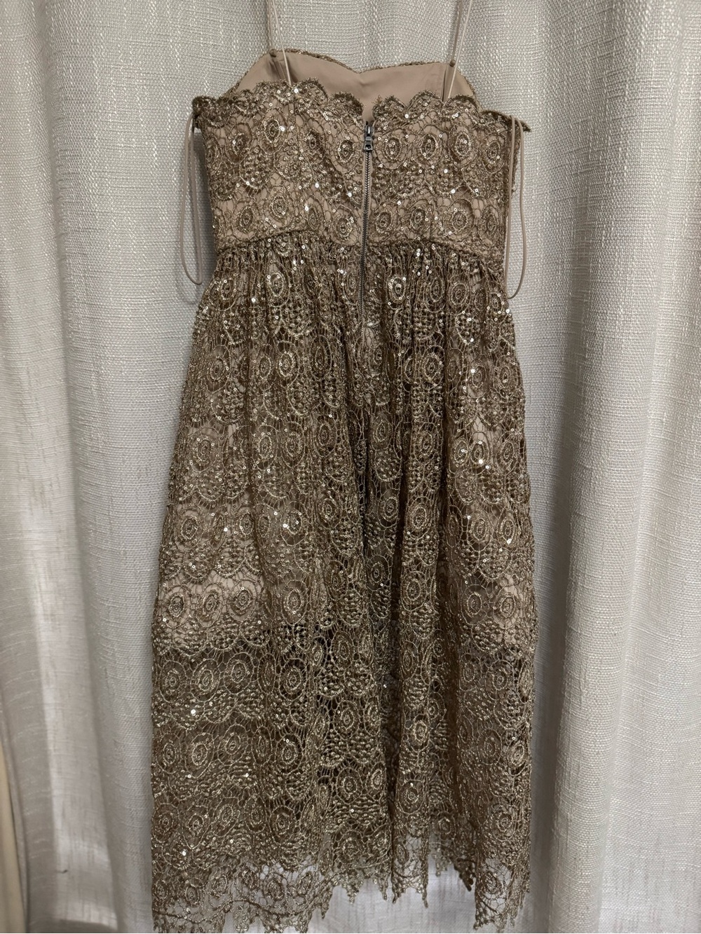 Alice + Olivia Gold Sequin Midi Dress - Picture 5 of 6